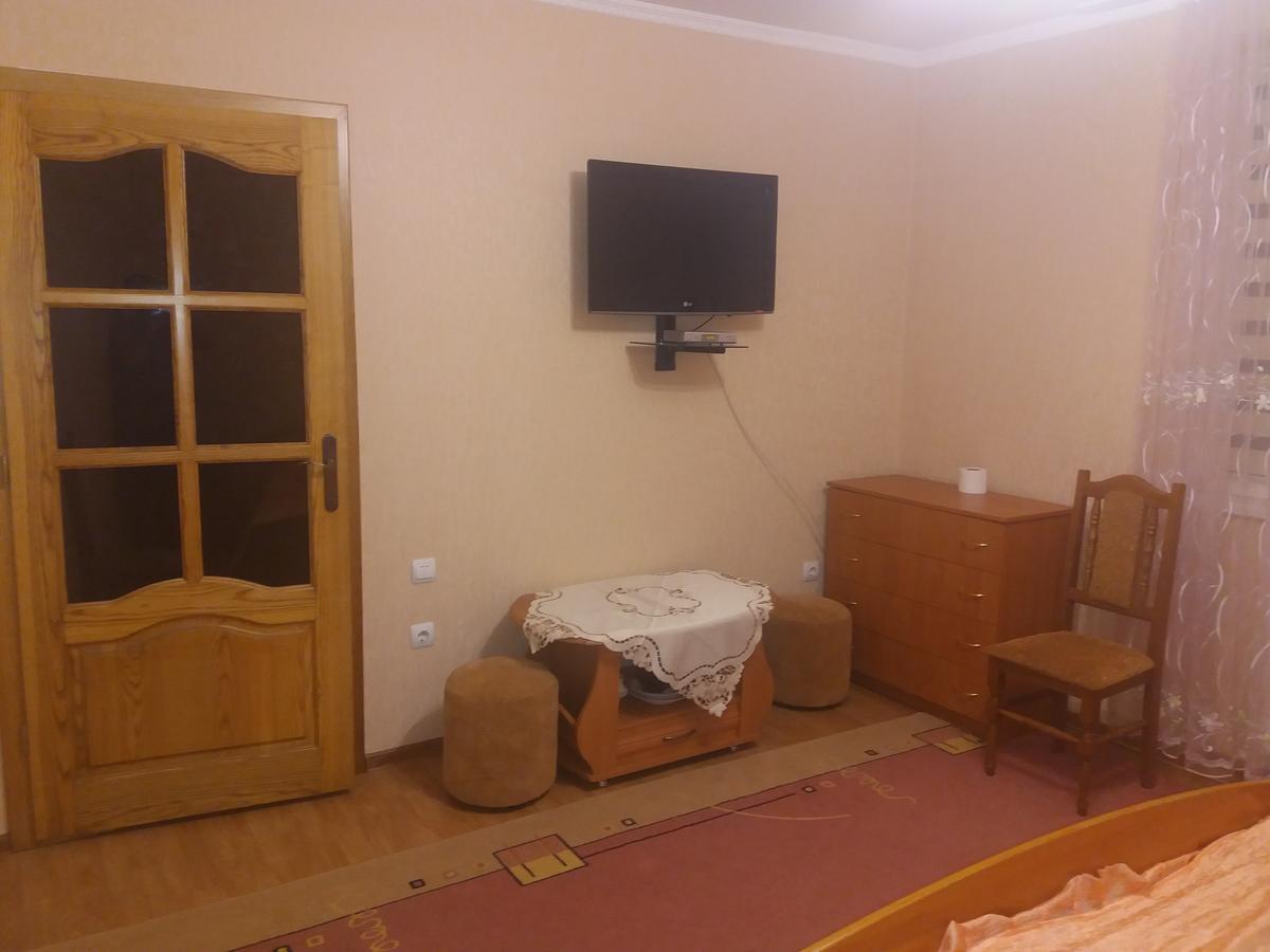 U Lyudmily Karpaty